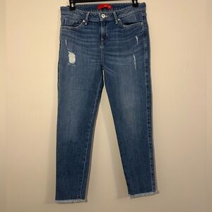 Guess women’s medium wash distressed jeans size 6 women’s